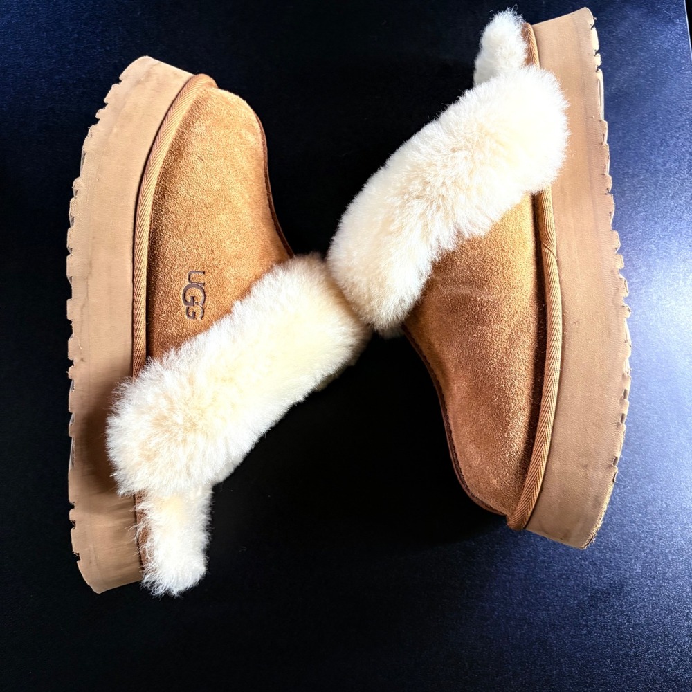 UGG Women's Disquette Slippers chestnut suede lambswool platform size 9 cozy tan